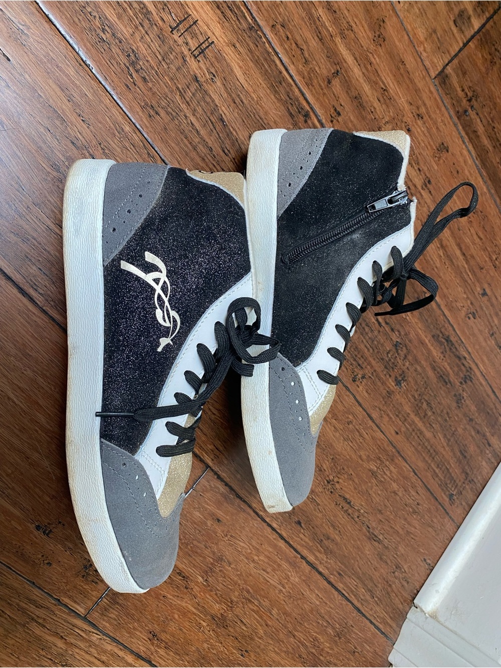 Penelope Juniper High Sneakers